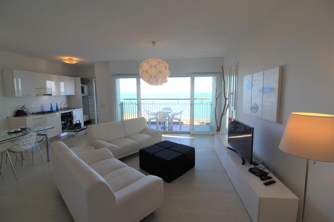 Residence Excelsior Lignano Sabbiadoro Buitenkant foto
