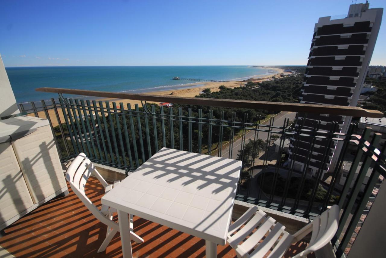 Residence Excelsior Lignano Sabbiadoro Buitenkant foto