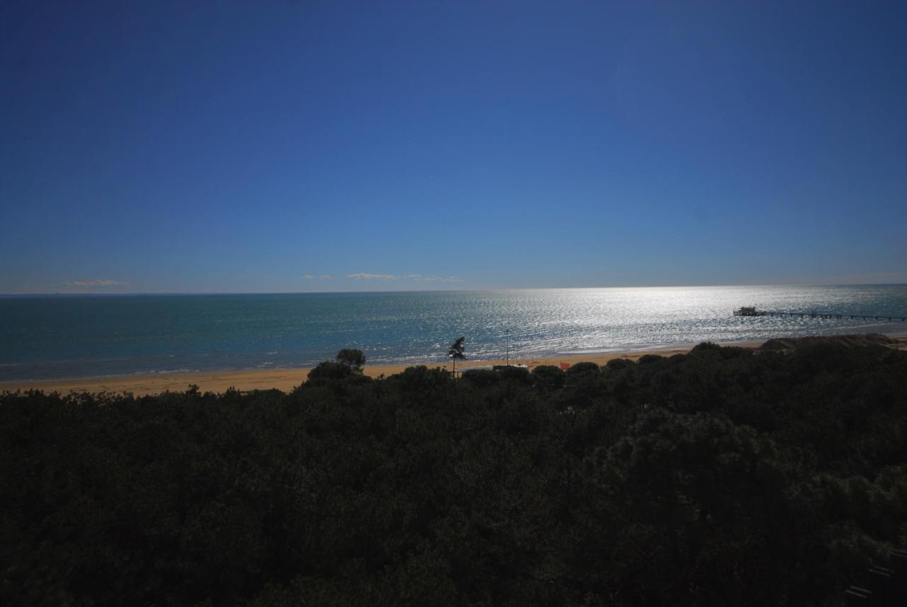 Residence Excelsior Lignano Sabbiadoro Buitenkant foto